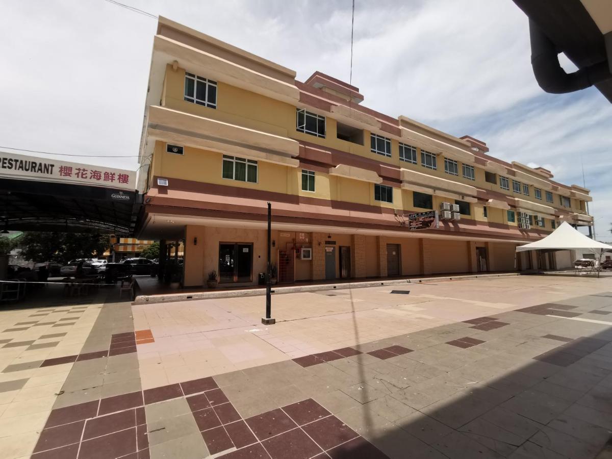 Hotel De Leon II Lahad Datu Eksteriør bilde